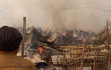 गुरुग्राम के घसोला में भीषण आग से 200 झुग्गियां जलकर राख, 150 से ज्यादा सिलेंडर फटे