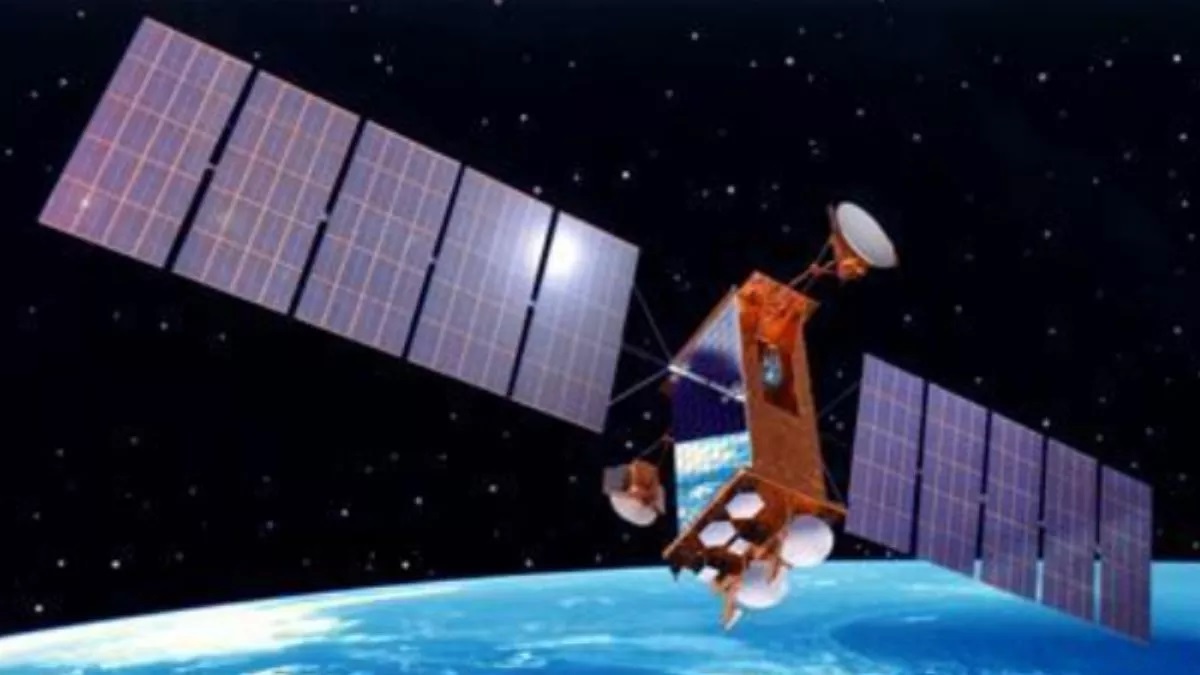 एक दशक पुराने उपग्रह को प्रशांत महासागर में गिराएगा इसरो, सात मार्च को इस काम को दिया जाएगा अंजाम
