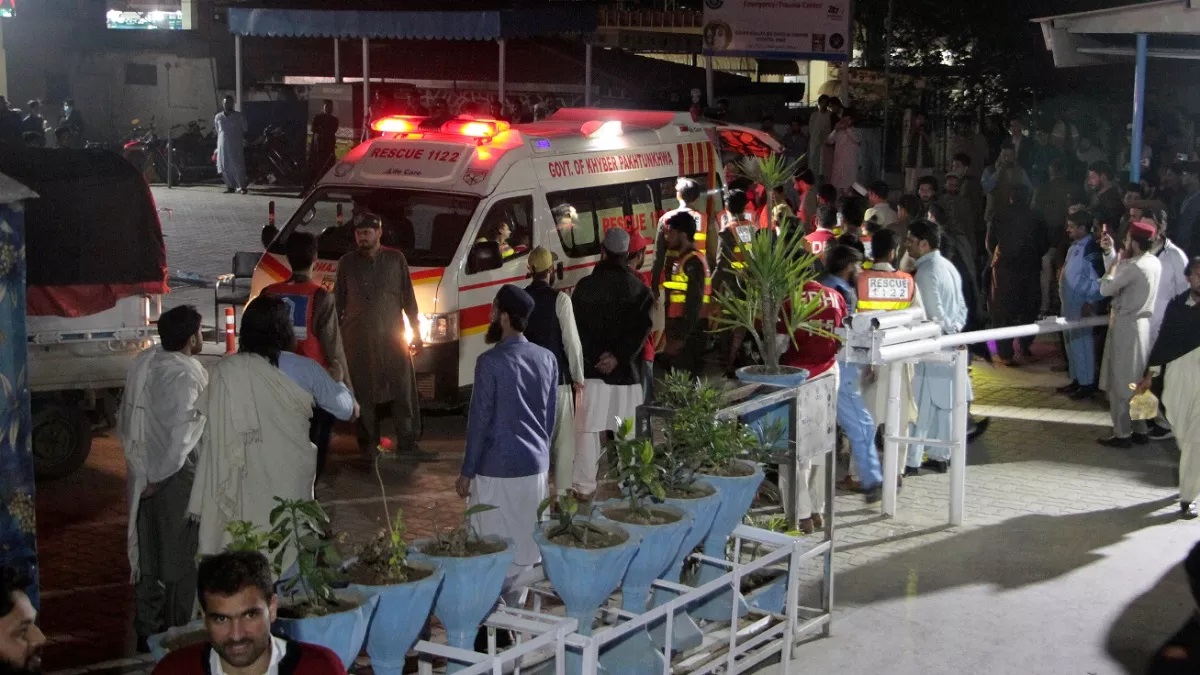 अफगानिस्तान-पाकिस्तान में भूकंप ने बांटी मौत- कम से कम 21 लोगों की गई जान, भारत में दहशत