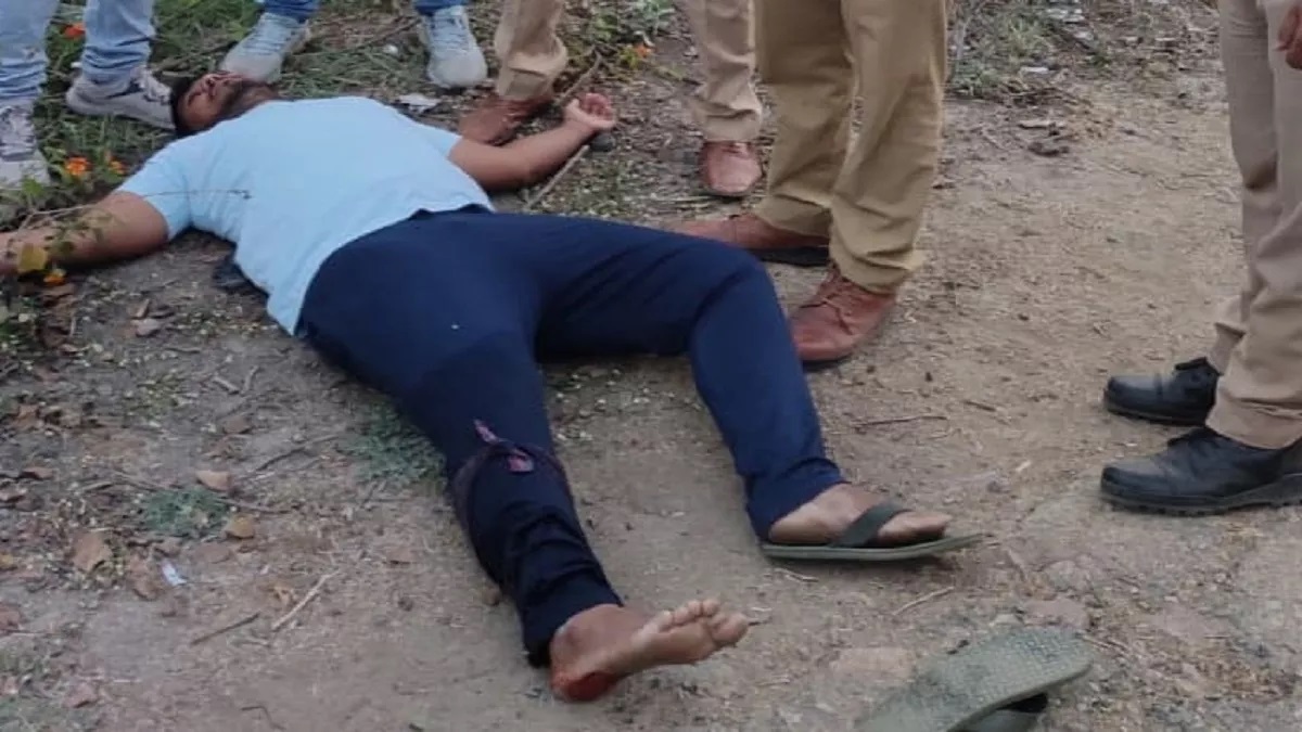 पुलिस मुठभेड़ में दो को लगी गोली, पांच बदमाश गिरफ्तार, कार सहित डेढ़ लाख रुपए बरामद
