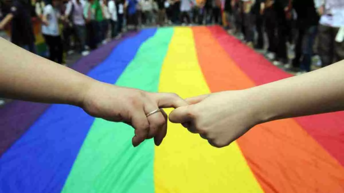 समलैंगिक विवाह के खिलाफ देश के 21 पूर्व जज, कहा- कानून बनाने से पहले समाज की राय जरुरी