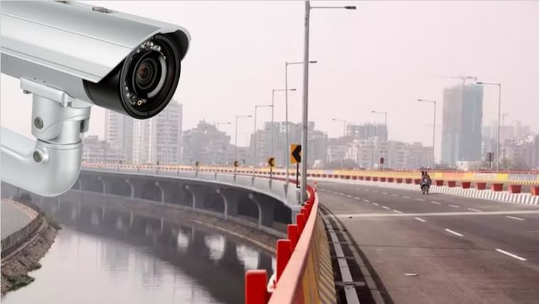 गाजियाबाद एलिवेटेड रोड पर लगे 27 CCTV कैमरों के तार चोरी, एक हफ्ते पहले ही बना था कंट्रोल रूम
