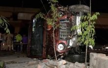होली की रात दिल्ली में Thar का तांडव! 9 को रौंदा-2 की मौत; कारों के उड़े परखच्चे