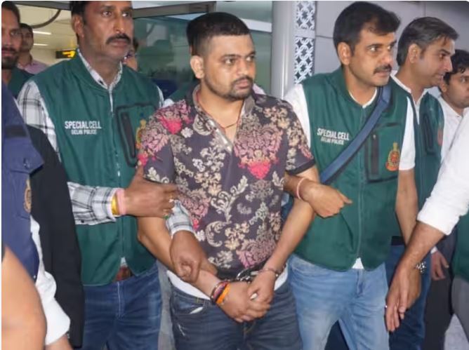 गैंगस्टर दीपक बॉक्सर को कोर्ट ने 8 दिनों की पुलिस हिरासत में भेजा, मैक्सिको से पकड़कर लाया गया है भारत