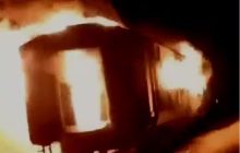 पाकिस्तान की पैसेंजर ट्रेन में लगी आग, चार बच्चों समेत 7 लोगों की गई जान