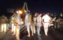 बहादराबाद में गाड़ी डिवाइडर से टकराई हरियाणा के तीन यात्रियों की मौत