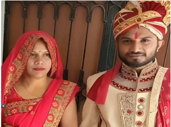 सीमा की तरह सरहद पार से आई 'जूली', हिंदू बनकर की शादी, पति को भी ले गई संग; अब सास को भेजे खौफनाक फोटो