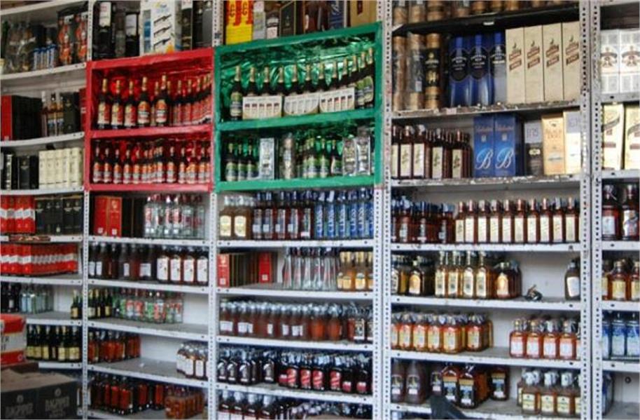 शराब की एक भी बोतल बेचे बिना तेलंगाना सरकार ने कमा लिए 2600 करोड़ रुपये, जानिए क्या है मामला?