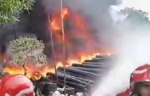 निलोठी गांव की एक फैक्ट्री में लगी भीषण आग, दमकल की 10 गाड़ियां मौके पर