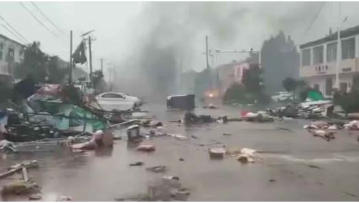 चीन में बवंडर से तबाही, 5 लोगों की मौत