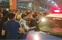 बीजेपी नेता की दबंगई, बुलेट रोकी तो ट्रैफिक इंस्पेक्टर को गाड़ी से उतारकर पीटा, वीडियो वायरल