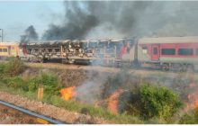 चलती ट्रेन में आग, खिड़की से कूदकर बचाई जान... पातालकोट एक्सप्रेस के 150 यात्रियों के लिए 'भगवान' बने यशपाल