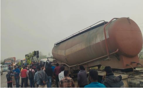 कर्नाटक के चिक्कबाल्लापुर में बड़ा सड़क हादसा, 12 लोगों की मौत
