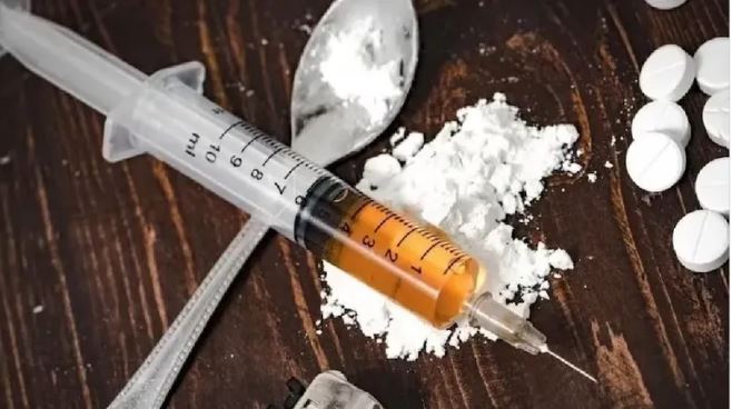 नोएडा में छात्रों को सप्लाई हो रही थी ऑनलाइन ड्रग्स, स्कूल, कॉलेज और मल्टीनेशनल कंपनी तक में ड्रग सप्लाई का खुलासा