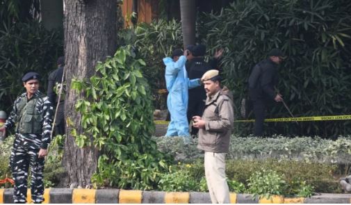 दिल्ली पुलिस को सौंपी जाएगी सीलबंद रिपोर्ट, घटनास्थल पर पहुंची थी NSG और फोरेंसिक टीम