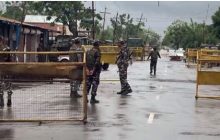 मणिपुर में पुलिस कमांडो को ले जा रहे वाहनों को अज्ञात बंदूकधारियों ने बनाया निशाना, पुलिसकर्मी घायल