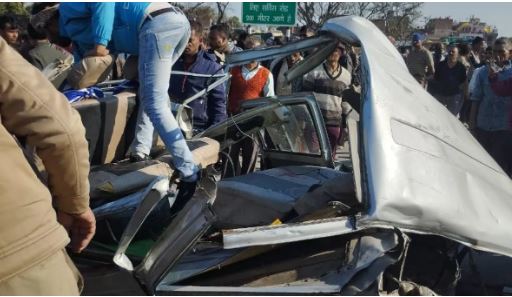 Kanpur में भीषण सड़क हादसा! स्कूली बच्चों से भरी वैन को ट्रक ने रौंदा, एक छात्र की मौत, आधा दर्जन घायल