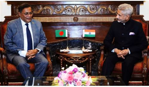 विदेश मंत्री हसन महमूद और डॉ जयशंकर की मुलाकात, द्विपक्षीय और आर्थिक-रक्षा साझेदारी पर चर्चा