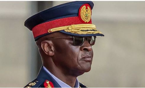 केन्या के सैन्य प्रमुख फ्रांसिस ओगोला की हेलीकॉप्टर दुर्घटना में मौत, देश में तीन दिन का शोक